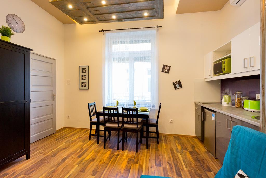 K10 B Kazinczy Apartment Budapest Luaran gambar