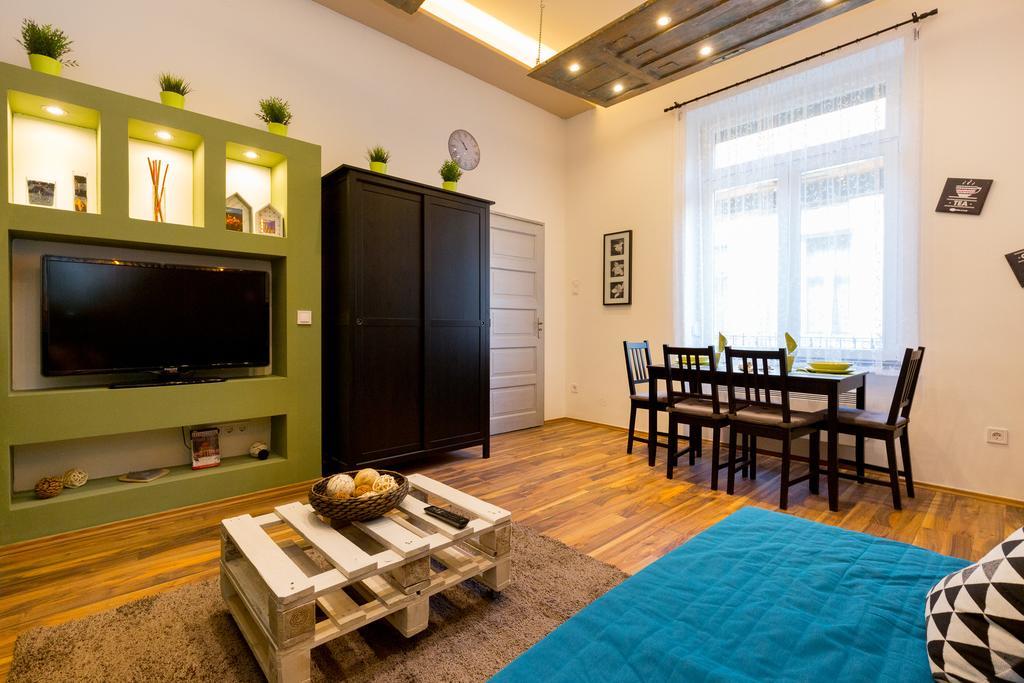 K10 B Kazinczy Apartment Budapest Luaran gambar